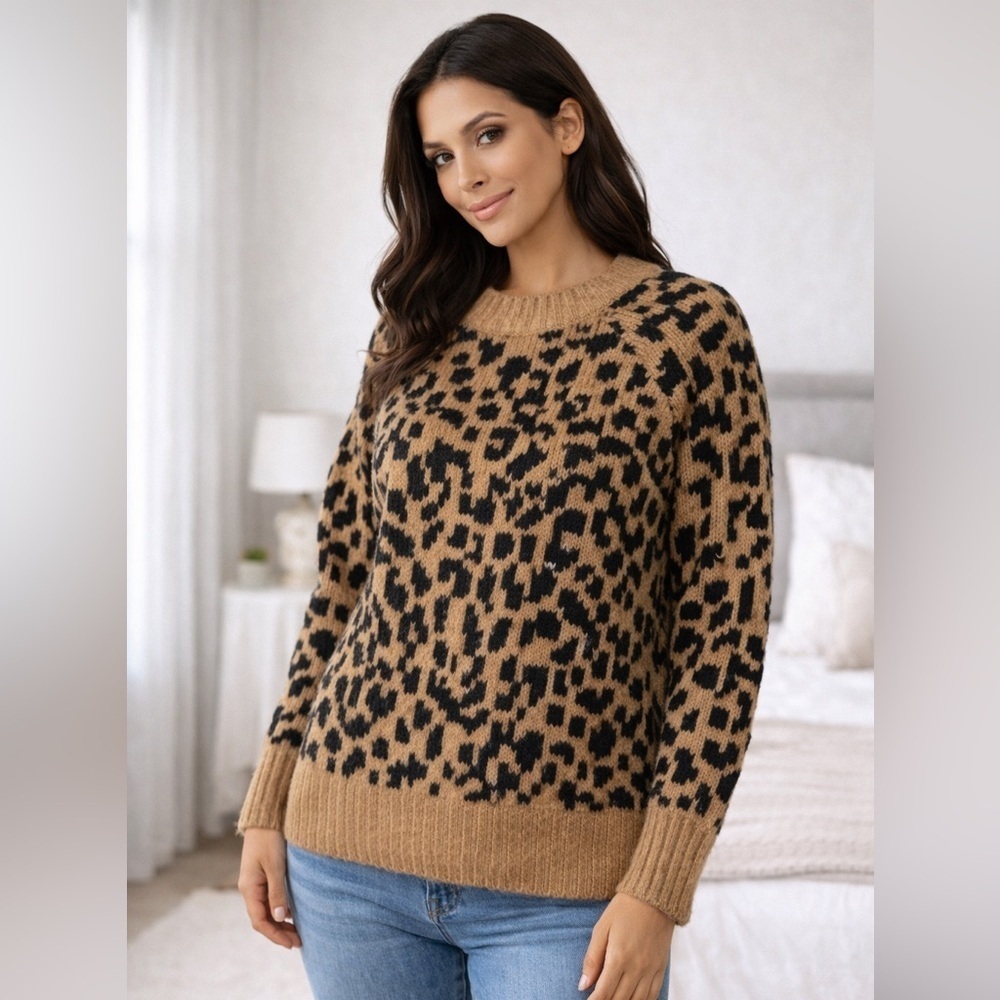 Old Navy Leopard Print Sweater XS Chunky Knit Animal Print Cozy Pullover NWT